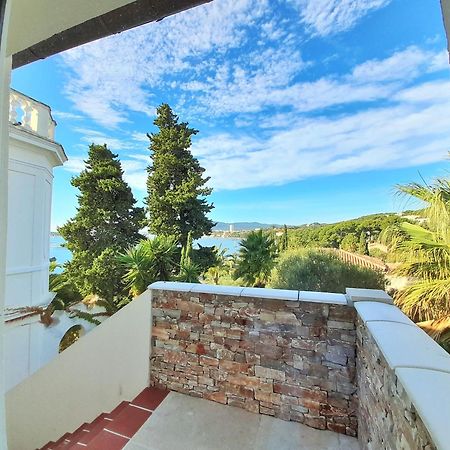 Villa-Chateau Les Terrasses - Tamaris, Plage Des Sablettes, Mer Au Bas De La Propriete لا سين سور مير المظهر الخارجي الصورة