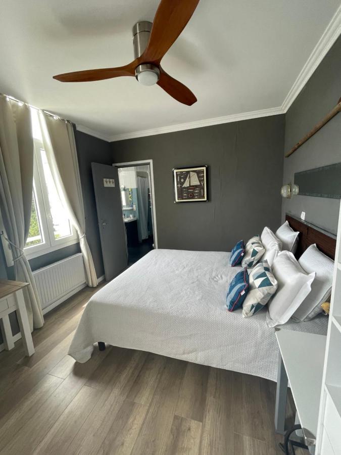 Villa-Chateau Les Terrasses - Tamaris, Plage Des Sablettes, Mer Au Bas De La Propriete لا سين سور مير المظهر الخارجي الصورة