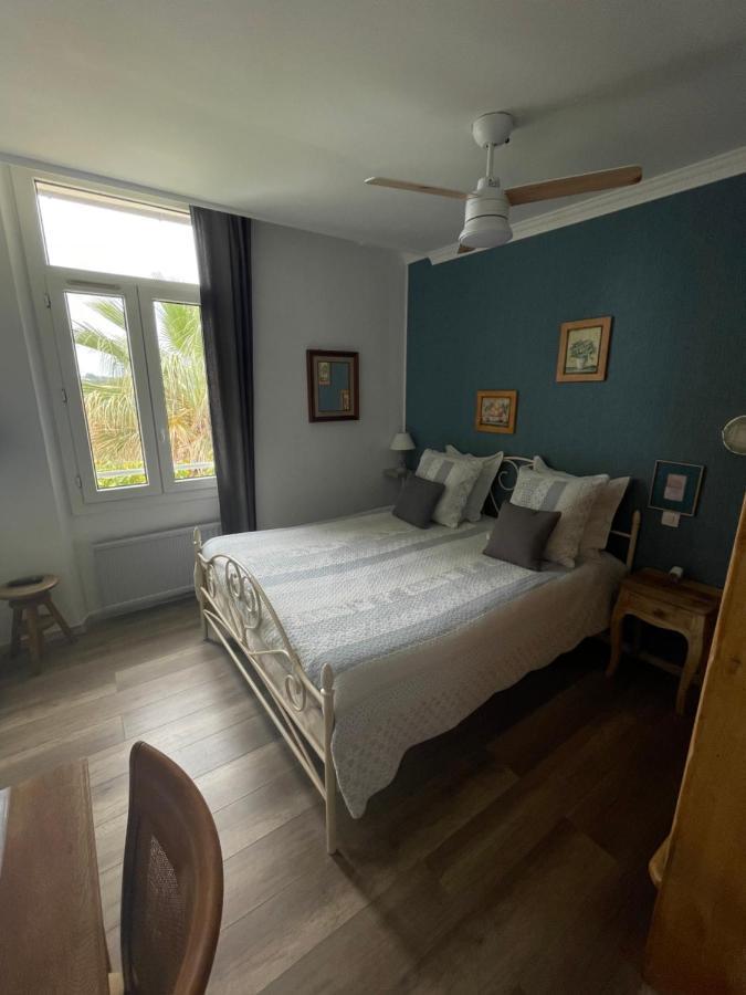 Villa-Chateau Les Terrasses - Tamaris, Plage Des Sablettes, Mer Au Bas De La Propriete لا سين سور مير المظهر الخارجي الصورة